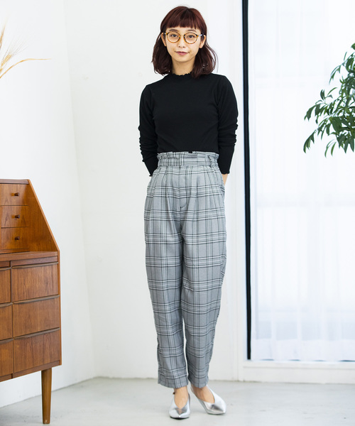 WEGO（ウィゴー）の「WEGO/メロウハイネックTシャツ（Tシャツ/カットソー・レディース・ライトピンク/ブラック/杢グレー/オフホワイト・FREE）」の9枚目の写真