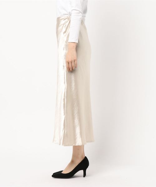 DouDou（ドゥドゥ）の「クレーターサテンマーメイドスカート（スカート・レディース・ホワイト/ピンク/ゴールド・FREE）」の4枚目の写真