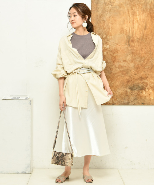 DouDou（ドゥドゥ）の「クレーターサテンマーメイドスカート（スカート・レディース・ホワイト/ピンク/ゴールド・FREE）」の17枚目の写真