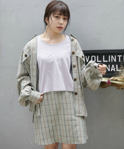 OLIVE des OLIVE（オリーブデオリーブ）の「フロッキープリントちびT（Tシャツ/カットソー・レディース・ブラック/ベージュ/ラベンダー/オフホワイト・FREE）」の4枚目の写真