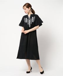 フロント刺繍袖フレアワンピース＊