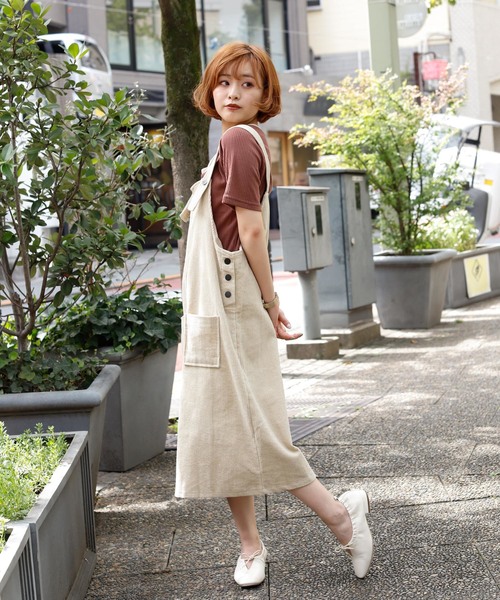 VANNIE U（ヴァニーユー）の「VANNIE U コーデュロイジャンパースカート（ワンピース・レディース・ベージュ/ブラウン・FREE）」の3枚目の写真