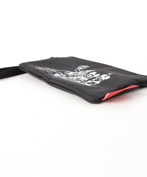Manhattan Portage(マンハッタンポーテージ)の「Mickey Mouse Collection Brooklyn Bridge Waist Bag(ボディバッグ/ウエストポーチ・メンズ・ブラック・X-SMALL)」の6枚目の写真