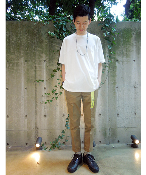 WHO'S WHO gallery(フーズフーギャラリー)の「【GIGGER】スナップビッグTEE(Tシャツ/カットソー・メンズ・ホワイト/ブルー/ネイビー・MEDIUM/LARGE)」の14枚目の写真