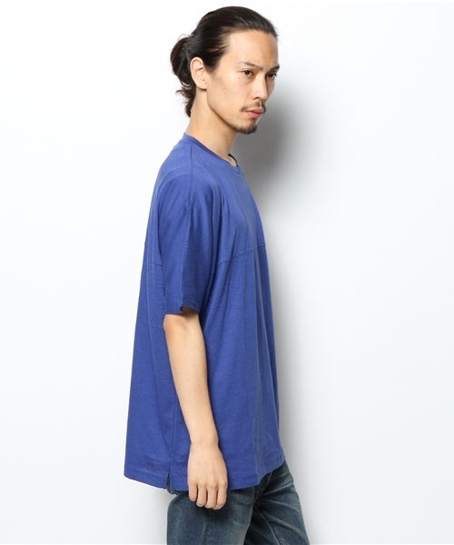 WHO'S WHO gallery(フーズフーギャラリー)の「【GIGGER】スナップビッグTEE(Tシャツ/カットソー・メンズ・ホワイト/ブルー/ネイビー・MEDIUM/LARGE)」の5枚目の写真