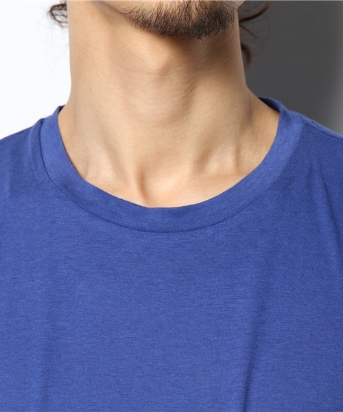 WHO'S WHO gallery(フーズフーギャラリー)の「【GIGGER】スナップビッグTEE(Tシャツ/カットソー・メンズ・ホワイト/ブルー/ネイビー・MEDIUM/LARGE)」の7枚目の写真