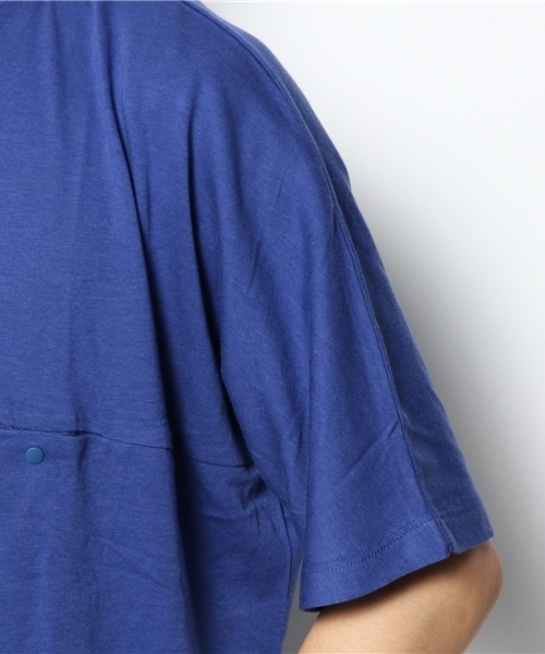 WHO'S WHO gallery(フーズフーギャラリー)の「【GIGGER】スナップビッグTEE(Tシャツ/カットソー・メンズ・ホワイト/ブルー/ネイビー・MEDIUM/LARGE)」の8枚目の写真