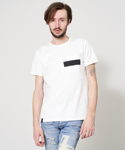 5351 POUR LES HOMMES（ゴーサンゴーイチプールオム）の「NEWワンライン半袖Tシャツ【ポケットver.】（Tシャツ/カットソー・メンズ・ホワイト/ブラック・44/46/48/50/52）」の19枚目の写真