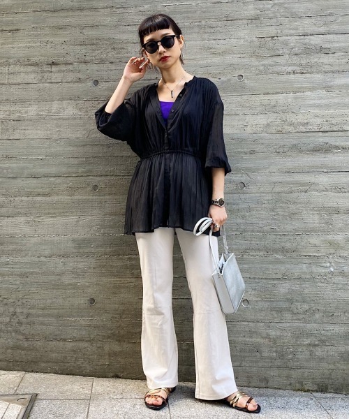 PAGEBOY（ページボーイ）の「バックスリットカットフレアパンツ（その他パンツ・レディース・ブラック/グレイッシュベージュ/パープル・FREE）」の5枚目の写真