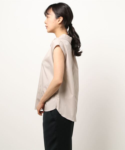 PICCIN(ピッチン)の「ロールカラーパールボタンブラウス(シャツ/ブラウス・レディース・ブラック/ベージュ/オフホワイト・M/L)」の9枚目の写真