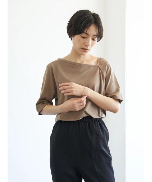 AMERICAN HOLIC（アメリカンホリック）の「アシメショルダー5分袖カットプルオーバー　＊（Tシャツ/カットソー・レディース・ブラウン/アイボリー/ブラック系その他4/モカ/ブラック・L/M）」の20枚目の写真