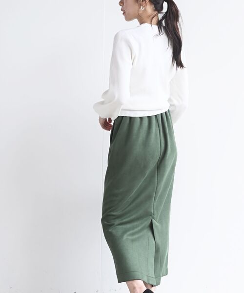 rps（アールピーエス）の「ボリューム袖クルーネックリブニットプルオーバー（ニット/セーター・レディース・チャコールグレー/ブラック/ダークグリーン/オフホワイト/ピンク/ラベンダー/ブラウン系その他/グレイッシュベージュ/ベージュ/ボルドー/オレンジ/ホワイト・M）」の15枚目の写真