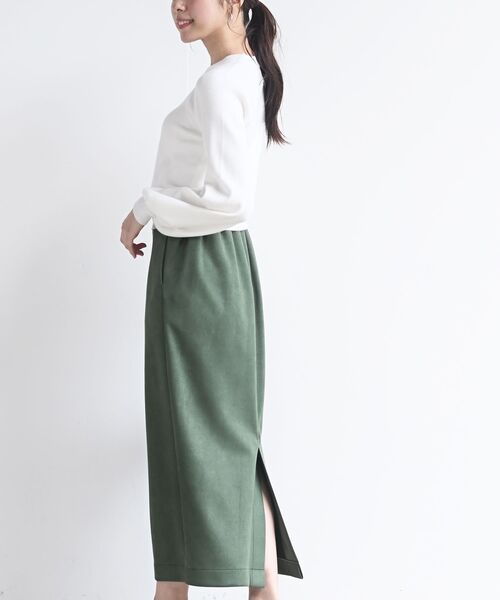 rps（アールピーエス）の「ボリューム袖クルーネックリブニットプルオーバー（ニット/セーター・レディース・チャコールグレー/ブラック/ダークグリーン/オフホワイト/ピンク/ラベンダー/ブラウン系その他/グレイッシュベージュ/ベージュ/ボルドー/オレンジ/ホワイト・M）」の16枚目の写真