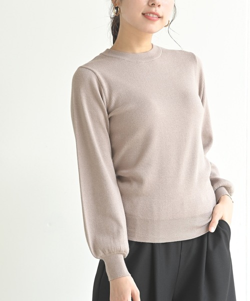 rps（アールピーエス）の「ボリューム袖クルーネックリブニットプルオーバー（ニット/セーター・レディース・チャコールグレー/ブラック/ダークグリーン/オフホワイト/ピンク/ラベンダー/ブラウン系その他/グレイッシュベージュ/ベージュ/ボルドー/オレンジ/ホワイト・M）」の6枚目の写真