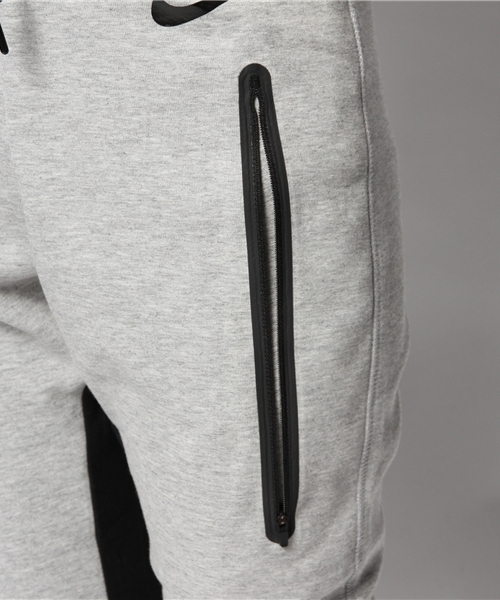 NIKE(ナイキ)の「ウィメンズ ナイキ テックフリース パンツ NIKE TECH FLEECE PANT 617326(その他パンツ・レディース・ブラック/グレー・LARGE/MEDIUM/SMALL)」の7枚目の写真