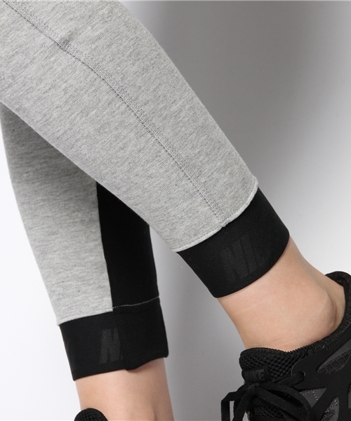 NIKE(ナイキ)の「ウィメンズ ナイキ テックフリース パンツ NIKE TECH FLEECE PANT 617326(その他パンツ・レディース・ブラック/グレー・LARGE/MEDIUM/SMALL)」の8枚目の写真