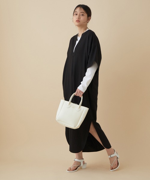 ADAM ET ROPE'（アダムエロペ）の「＜洗える＞【WEB限定】リネンカフタンワンピース（ワンピース・レディース・ブラック/キナリ・FREE）」の15枚目の写真