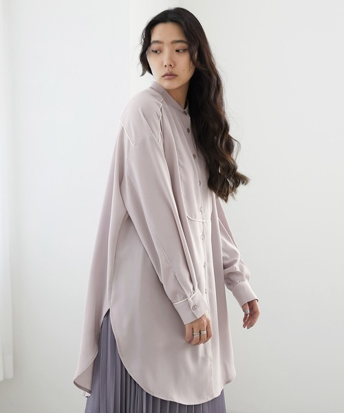 EMMA(EMMA CLOTHES)(エマ)の「【EMMA】サテンパイピングデザインサイドスリットブザムシャツ/スタンドカラーシャツ(シャツ/ブラウス・レディース・ホワイト/ネイビー/ラベンダー/ライトベージュ・FREE)」の4枚目の写真