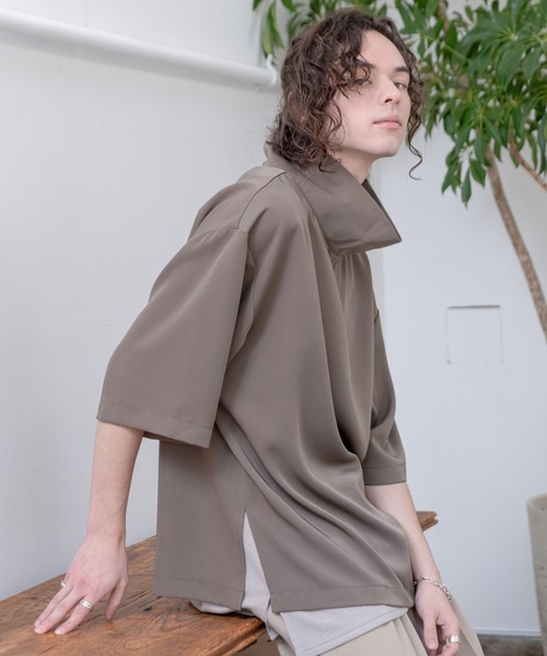 CASPER JOHN(キャスパージョン)の「High Drape Off-Turtle Big T/ハイドレープオフタートルビッグT(Tシャツ/カットソー・メンズ・ホワイト/ブラック/ネイビー/オリーブ・SMALL/MEDIUM)」の4枚目の写真