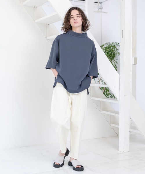 CASPER JOHN(キャスパージョン)の「High Drape Off-Turtle Big T/ハイドレープオフタートルビッグT(Tシャツ/カットソー・メンズ・ホワイト/ブラック/ネイビー/オリーブ・SMALL/MEDIUM)」の21枚目の写真