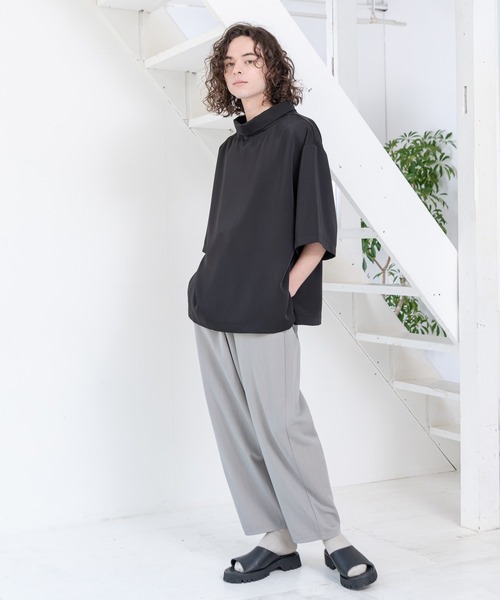 CASPER JOHN(キャスパージョン)の「High Drape Off-Turtle Big T/ハイドレープオフタートルビッグT(Tシャツ/カットソー・メンズ・ホワイト/ブラック/ネイビー/オリーブ・SMALL/MEDIUM)」の5枚目の写真