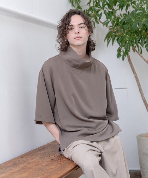 CASPER JOHN(キャスパージョン)の「High Drape Off-Turtle Big T/ハイドレープオフタートルビッグT(Tシャツ/カットソー・メンズ・ホワイト/ブラック/ネイビー/オリーブ・SMALL/MEDIUM)」の16枚目の写真