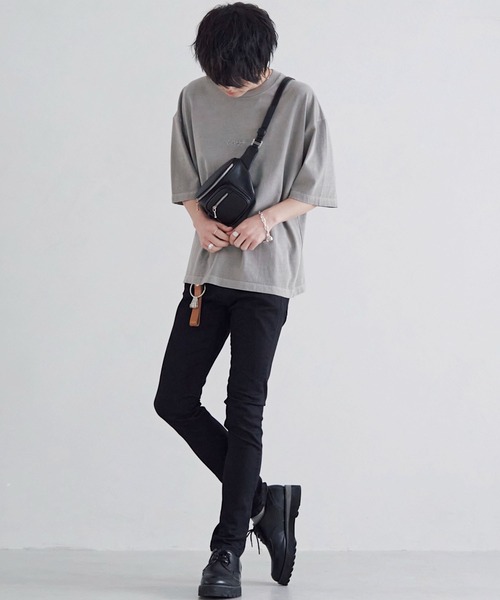 関税/送料込み LETTERING LOGO PIGMENT OVERSIZED TEE EMBROIDERY PIGMENT OVERSIZED T-SHIRT（Tシャツ/カットソー