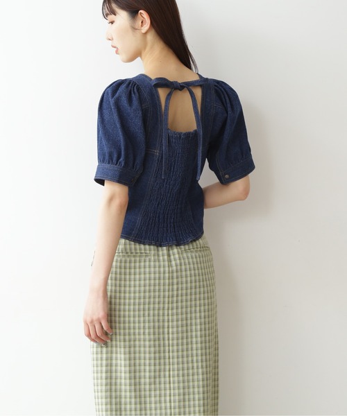 FREE'S MART（フリーズマート）の「◆スクエアネックフロントボタンデニムブラウス（シャツ/ブラウス・レディース・ワンウォッシュ・FREE）」の4枚目の写真