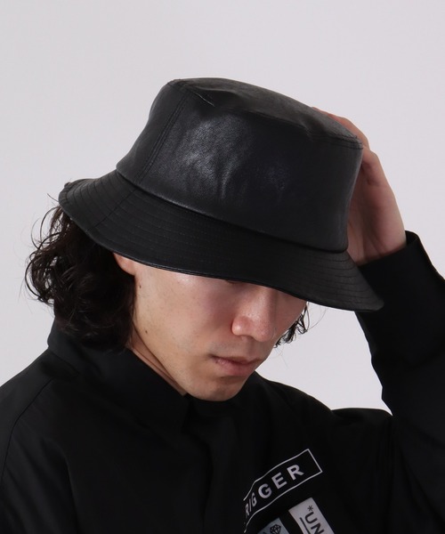 Sense of Grace(センスオブグレース)の「SYNTHETIC LEATHER BUCKET HAT(ハット・メンズ・ブラック/ダークブラウン/ブラウン/アイボリー/ダークブラウン系/ブラック系/アイボリー系/ベージュ・FREE/XL)」の18枚目の写真