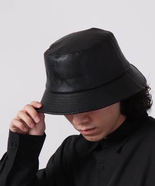 Sense of Grace(センスオブグレース)の「SYNTHETIC LEATHER BUCKET HAT(ハット・メンズ・ブラック/ダークブラウン/ブラウン/アイボリー/ダークブラウン系/ブラック系/アイボリー系/ベージュ・FREE/XL)」の9枚目の写真