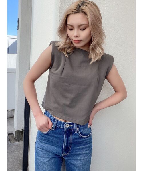 GYDA（ジェイダ）の「SHOULDER PADS タンク（Tシャツ/カットソー・レディース・チャコールグレー/パープル/オフホワイト・FREE）」の9枚目の写真