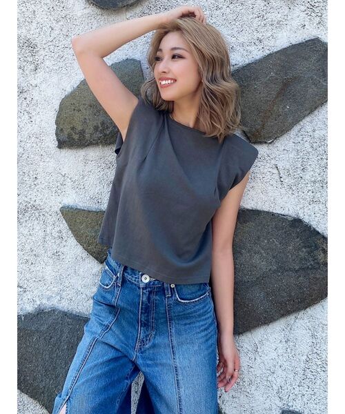 GYDA（ジェイダ）の「SHOULDER PADS タンク（Tシャツ/カットソー・レディース・チャコールグレー/パープル/オフホワイト・FREE）」の7枚目の写真