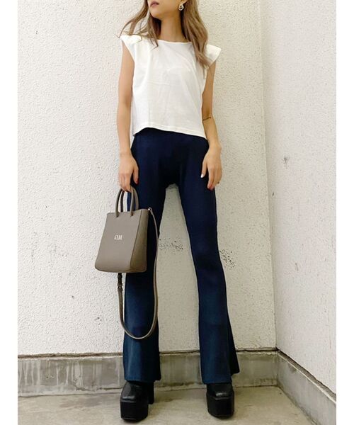 GYDA（ジェイダ）の「SHOULDER PADS タンク（Tシャツ/カットソー・レディース・チャコールグレー/パープル/オフホワイト・FREE）」の17枚目の写真