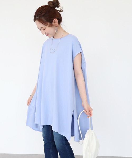 AMERICAN HOLIC（アメリカンホリック）の「サイドスリットカットフレアチュニック　＊〇（Tシャツ/カットソー・レディース・ブルー/オフホワイト/ブラック/ライトイエロー・M/L）」の4枚目の写真