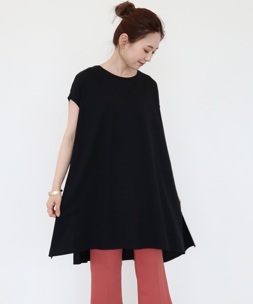 AMERICAN HOLIC（アメリカンホリック）の「サイドスリットカットフレアチュニック　＊〇（Tシャツ/カットソー・レディース・ブルー/オフホワイト/ブラック/ライトイエロー・M/L）」の3枚目の写真