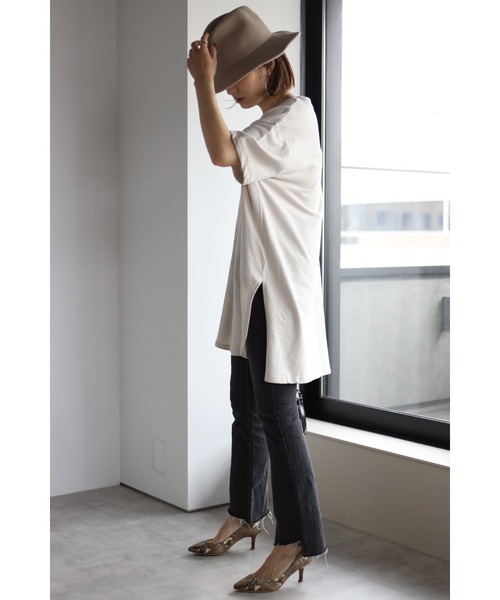 Bonjour Sagan（ボンジュールサガン）の「コットンサイドスリットTシャツ（Tシャツ/カットソー・レディース・ホワイト/ブラック/ベージュ・FREE）」の19枚目の写真