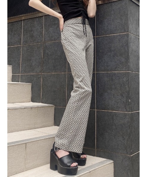 ENVYM(アンビー)の「カットジャガードフレアPT(その他パンツ・レディース・グレー/ベージュ・FREE)」の1枚目の写真