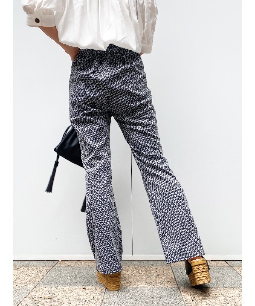 ENVYM(アンビー)の「カットジャガードフレアPT(その他パンツ・レディース・グレー/ベージュ・FREE)」の10枚目の写真