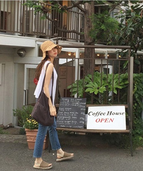 LIPSERVICE(リップサービス)の「ペーパーリボンハット【ZOZOTOWN限定】(ハット・レディース・ホワイト/ベージュ・FREE)」の8枚目の写真