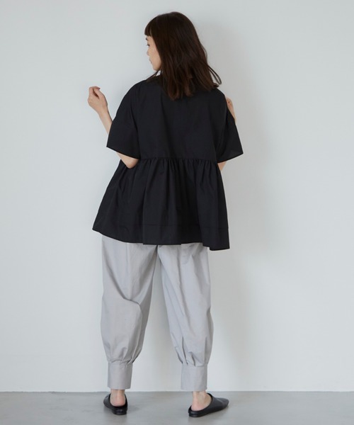 Libra Cue（リブラ キュー）の「リラックスシルエットボリュームブラウス（シャツ/ブラウス・レディース・ブルー/ブラック/ホワイト・FREE）」の13枚目の写真