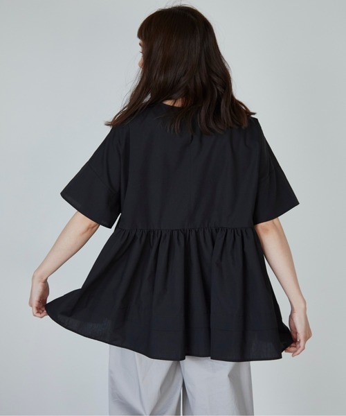 Libra Cue（リブラ キュー）の「リラックスシルエットボリュームブラウス（シャツ/ブラウス・レディース・ブルー/ブラック/ホワイト・FREE）」の17枚目の写真
