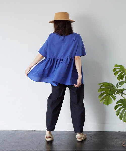 Libra Cue（リブラ キュー）の「リラックスシルエットボリュームブラウス（シャツ/ブラウス・レディース・ブルー/ブラック/ホワイト・FREE）」の22枚目の写真