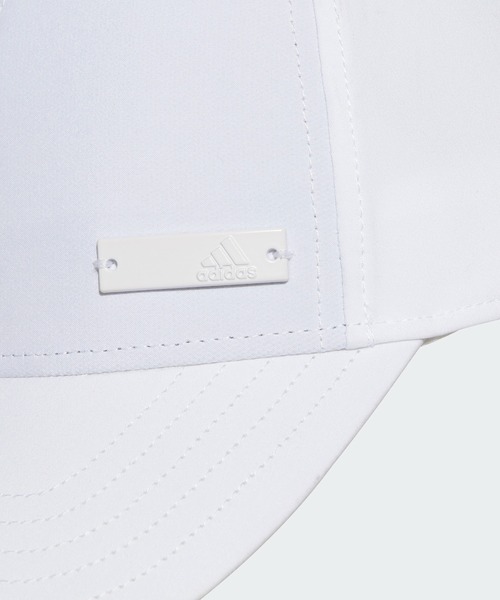 adidas（アディダス）の「軽量 メタルバッジ ベースボールキャップ [Lightweight Metal Badge Baseball Cap]  / アディダス adidas（キャップ・メンズ・ホワイト×ホワイト/ブラック×ブラック/ネイビー・LARGE/MEDIUM）」の6枚目の写真