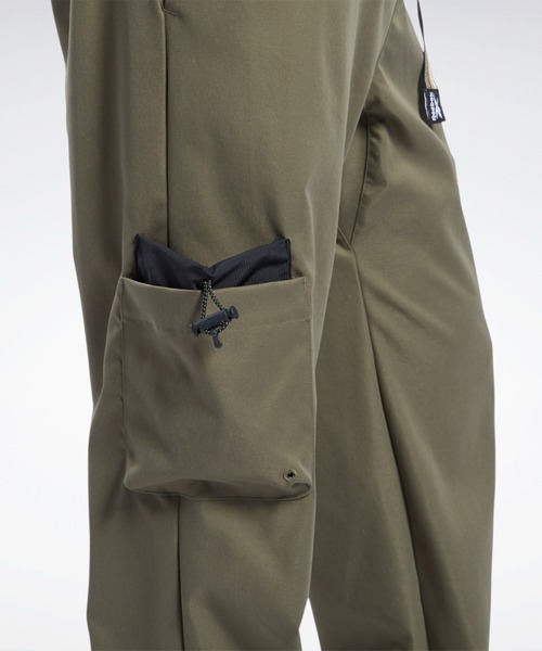 Reebok(リーボック)の「クラシックス キャンピング パンツ / Classics Camping Pants(スウェットパンツ・メンズ・アーミー/ブラック・SMALL/MEDIUM/LARGE/X-LARGE/XX-LARGE/X-SMALL/XXX-LARGE)」の8枚目の写真