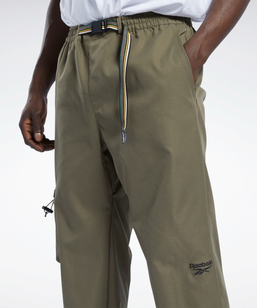 Reebok(リーボック)の「クラシックス キャンピング パンツ / Classics Camping Pants(スウェットパンツ・メンズ・アーミー/ブラック・SMALL/MEDIUM/LARGE/X-LARGE/XX-LARGE/X-SMALL/XXX-LARGE)」の7枚目の写真