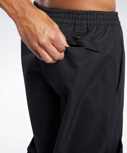 Reebok(リーボック)の「クラシックス キャンピング パンツ / Classics Camping Pants(スウェットパンツ・メンズ・アーミー/ブラック・SMALL/MEDIUM/LARGE/X-LARGE/XX-LARGE/X-SMALL/XXX-LARGE)」の11枚目の写真