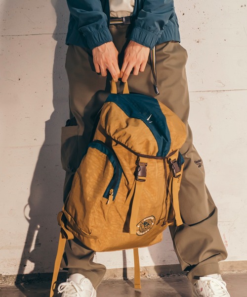 Reebok(リーボック)の「クラシックス キャンピング パンツ / Classics Camping Pants(スウェットパンツ・メンズ・アーミー/ブラック・SMALL/MEDIUM/LARGE/X-LARGE/XX-LARGE/X-SMALL/XXX-LARGE)」の15枚目の写真