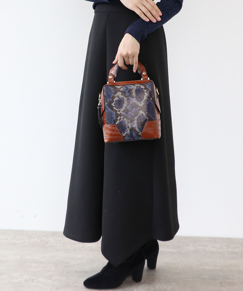 Three Four Time（ｽﾘｰﾌｫｰﾀｲﾑ）の「スネイクプリントスクエアBAG（ショルダーバッグ・レディース・ブラウン・FREE）」の7枚目の写真