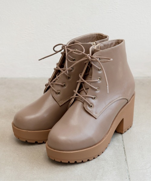 OLIVE des OLIVE（オリーブデオリーブ）の「タンク底レースアップショートブーツ（ブーツ・レディース・ブラック/オフホワイト/ベージュ/ダークブラウン・SMALL/LARGE/MEDIUM/X-LARGE）」の4枚目の写真