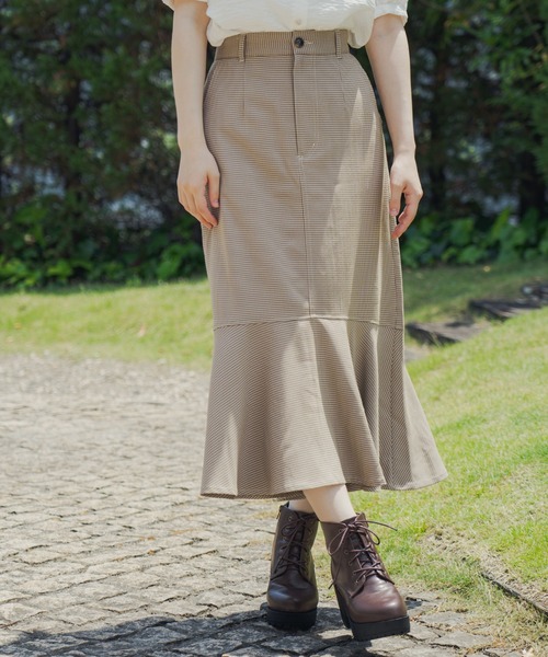 OLIVE des OLIVE（オリーブデオリーブ）の「タンク底レースアップショートブーツ（ブーツ・レディース・ブラック/オフホワイト/ベージュ/ダークブラウン・SMALL/LARGE/MEDIUM/X-LARGE）」の18枚目の写真